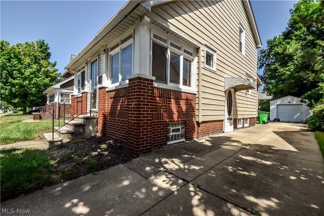 19151 Pasnow Avenue, Euclid, OH 44119