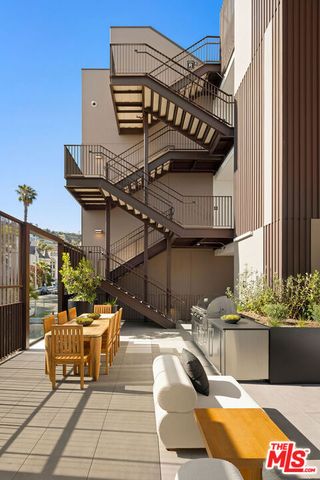 1264 N Harper Avenue PH 1, West Hollywood, CA 90046