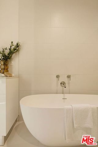 1264 N Harper Avenue PH 1, West Hollywood, CA 90046