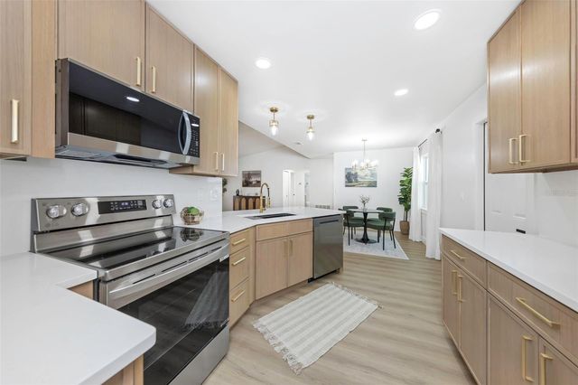 12909 PINEWAY DRIVE, Largo, FL 33773