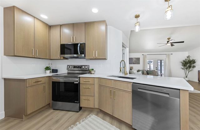 12909 PINEWAY DRIVE, Largo, FL 33773