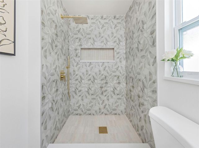 12909 PINEWAY DRIVE, Largo, FL 33773