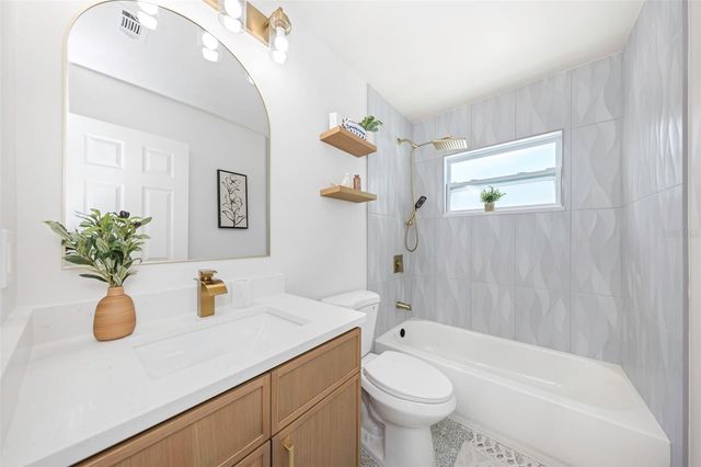 12909 PINEWAY DRIVE, Largo, FL 33773