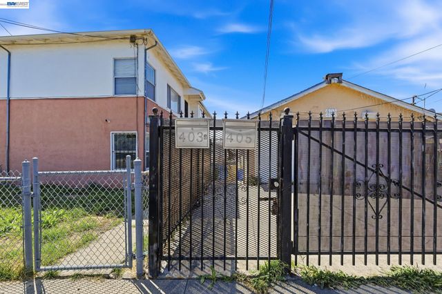 403-405 105th Ave, Oakland, CA 94603