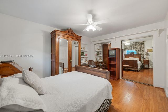 2046 NE 15th St, Fort Lauderdale, FL 33304