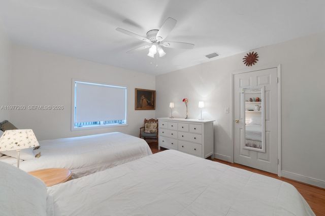 2046 NE 15th St, Fort Lauderdale, FL 33304