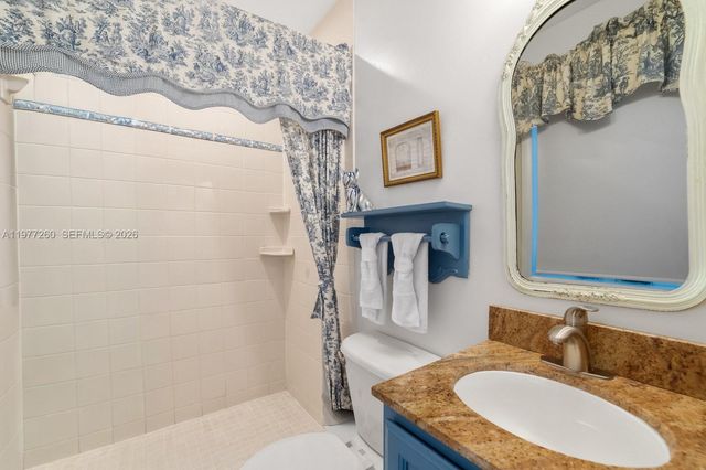 2046 NE 15th St, Fort Lauderdale, FL 33304