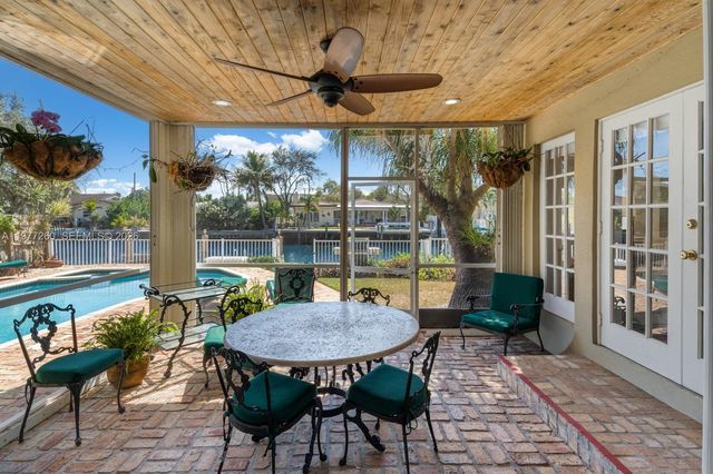 2046 NE 15th St, Fort Lauderdale, FL 33304