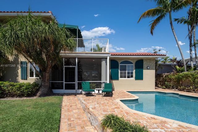 2046 NE 15th St, Fort Lauderdale, FL 33304