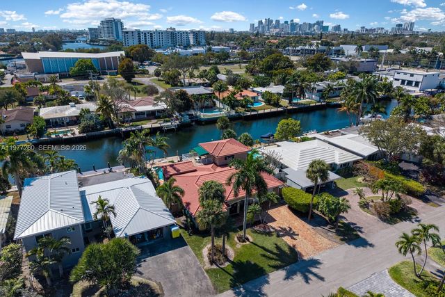 2046 NE 15th St, Fort Lauderdale, FL 33304