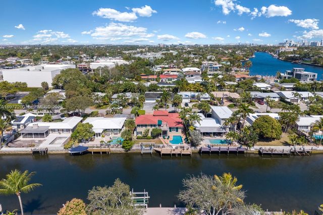 2046 NE 15th St, Fort Lauderdale, FL 33304