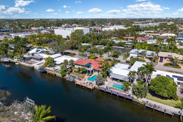 2046 NE 15th St, Fort Lauderdale, FL 33304