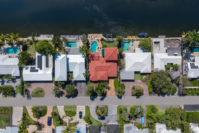 2046 NE 15th St, Fort Lauderdale, FL 33304