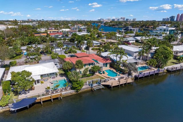 2046 NE 15th St, Fort Lauderdale, FL 33304