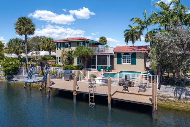 2046 NE 15th St, Fort Lauderdale, FL 33304