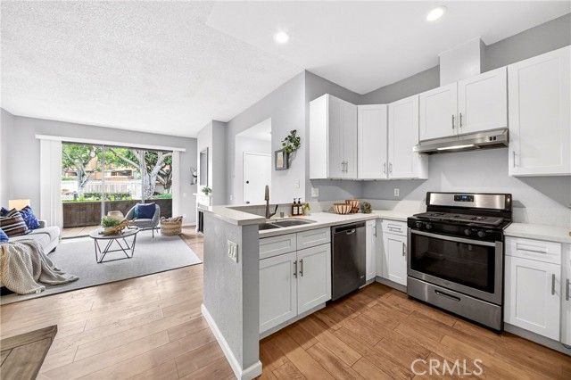 8615 Meadow Brook 101, Garden Grove, CA 92844