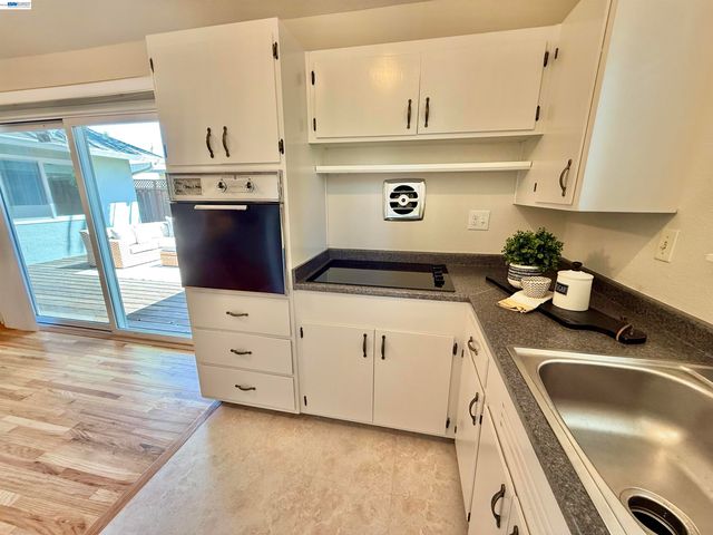 4118 Stanford Way, Livermore, CA 94550