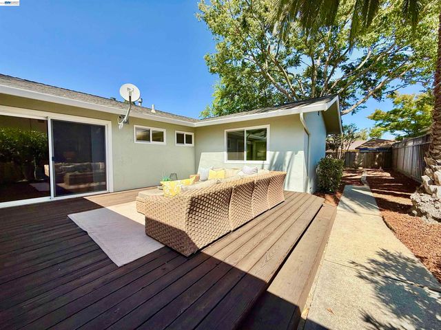4118 Stanford Way, Livermore, CA 94550
