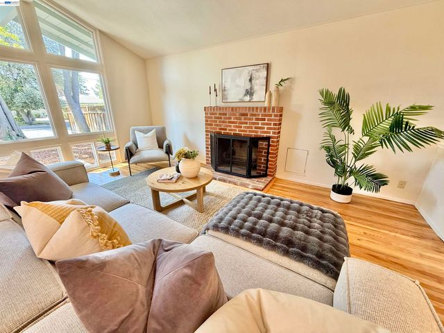 4118 Stanford Way, Livermore, CA 94550