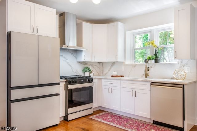 245 Midland Ave, East Orange City, NJ 07017
