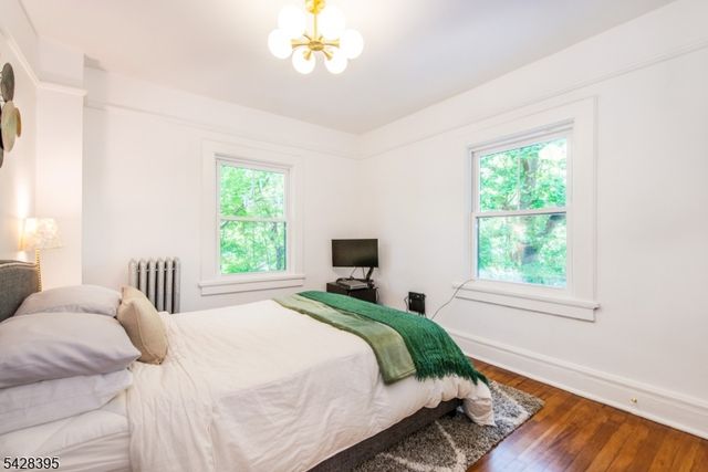 245 Midland Ave, East Orange City, NJ 07017