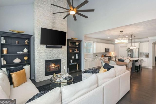 303 Aldene Court, Woodstock, GA 30188