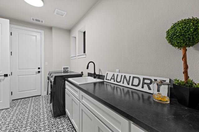 18724 Expedition TRL, Lago Vista, TX 78645