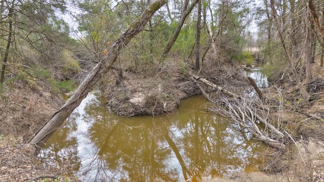 1411 Van Zandt County Road 2139, Wills Point, TX 75103