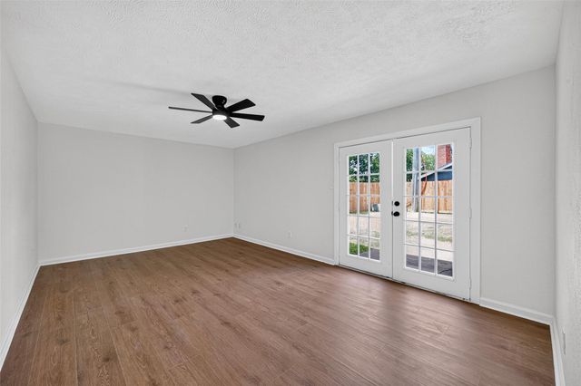 10102 Old Towne Lane, Sugar Land, TX 77498