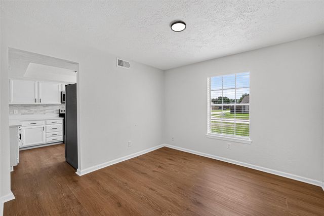10102 Old Towne Lane, Sugar Land, TX 77498