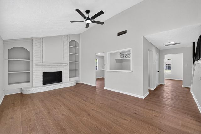 10102 Old Towne Lane, Sugar Land, TX 77498