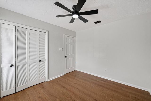 10102 Old Towne Lane, Sugar Land, TX 77498