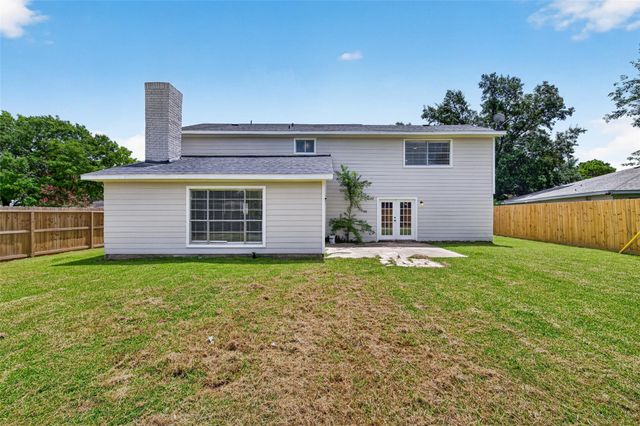 10102 Old Towne Lane, Sugar Land, TX 77498