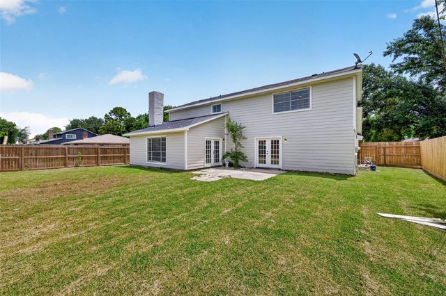 10102 Old Towne Lane, Sugar Land, TX 77498