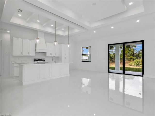 2514 36th ST SW, Lehigh Acres, FL 33976