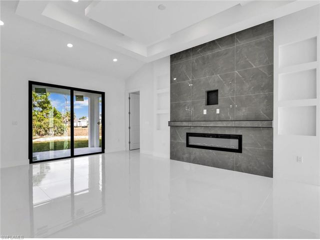 2514 36th ST SW, Lehigh Acres, FL 33976