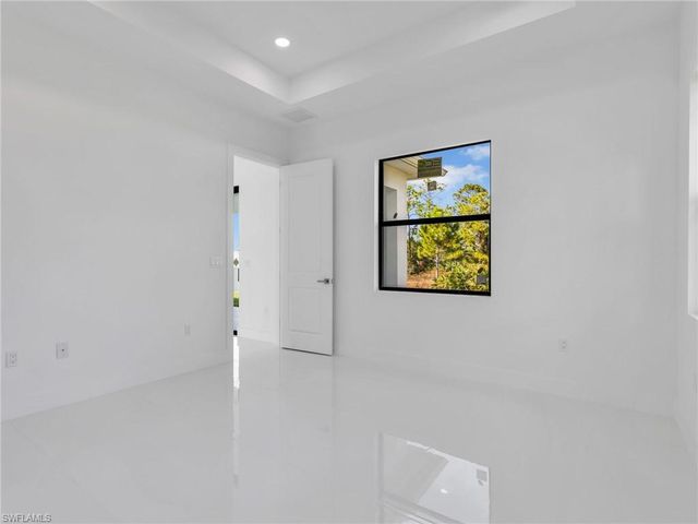 2514 36th ST SW, Lehigh Acres, FL 33976