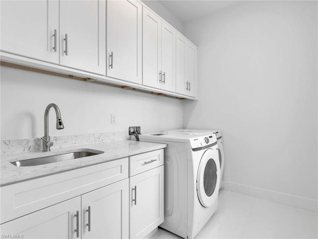 2514 36th ST SW, Lehigh Acres, FL 33976