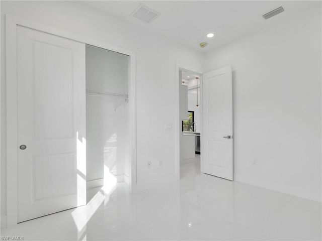 2514 36th ST SW, Lehigh Acres, FL 33976