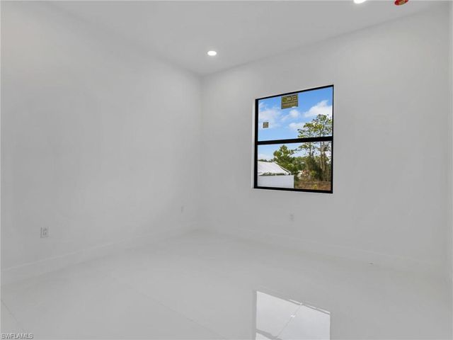 2514 36th ST SW, Lehigh Acres, FL 33976