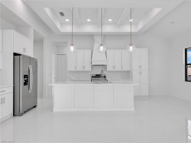 2514 36th ST SW, Lehigh Acres, FL 33976