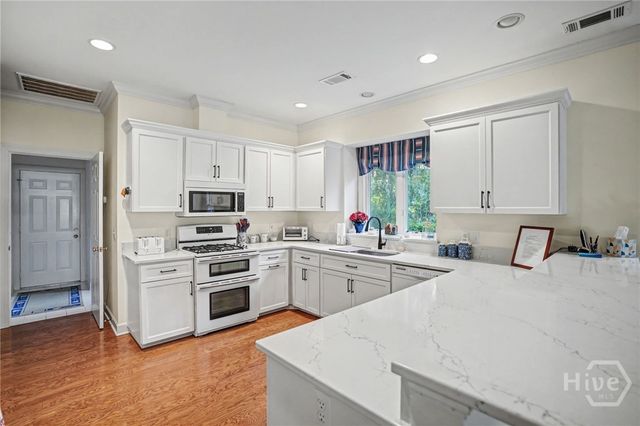 4 Odingsell Lane, Savannah, GA 31411