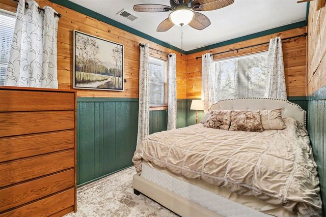5526 W Longbridge Road, Pentwater, MI 49449
