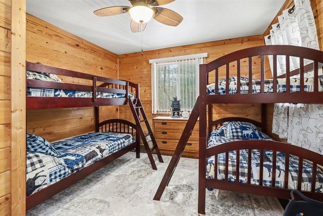 5526 W Longbridge Road, Pentwater, MI 49449