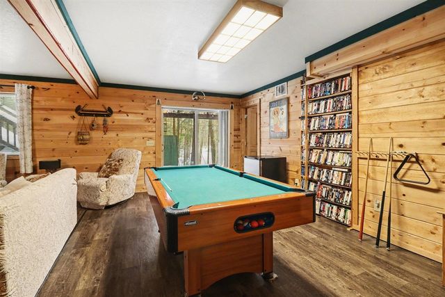 5526 W Longbridge Road, Pentwater, MI 49449