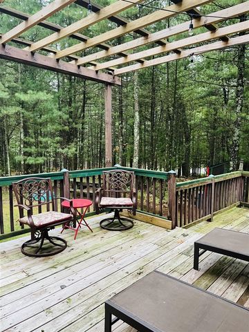 5526 W Longbridge Road, Pentwater, MI 49449