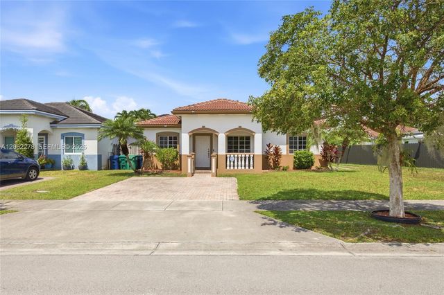 22470 SW 103rd Ave, Cutler Bay, FL 33190