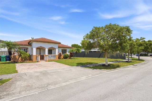22470 SW 103rd Ave, Cutler Bay, FL 33190
