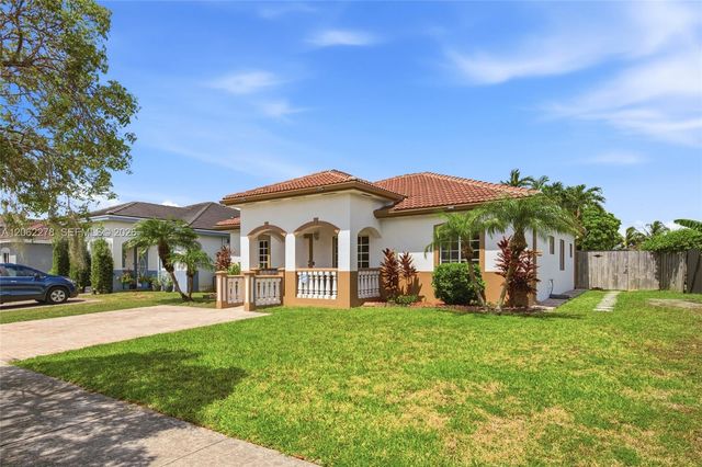 22470 SW 103rd Ave, Cutler Bay, FL 33190