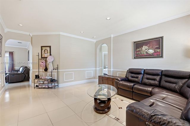 22470 SW 103rd Ave, Cutler Bay, FL 33190